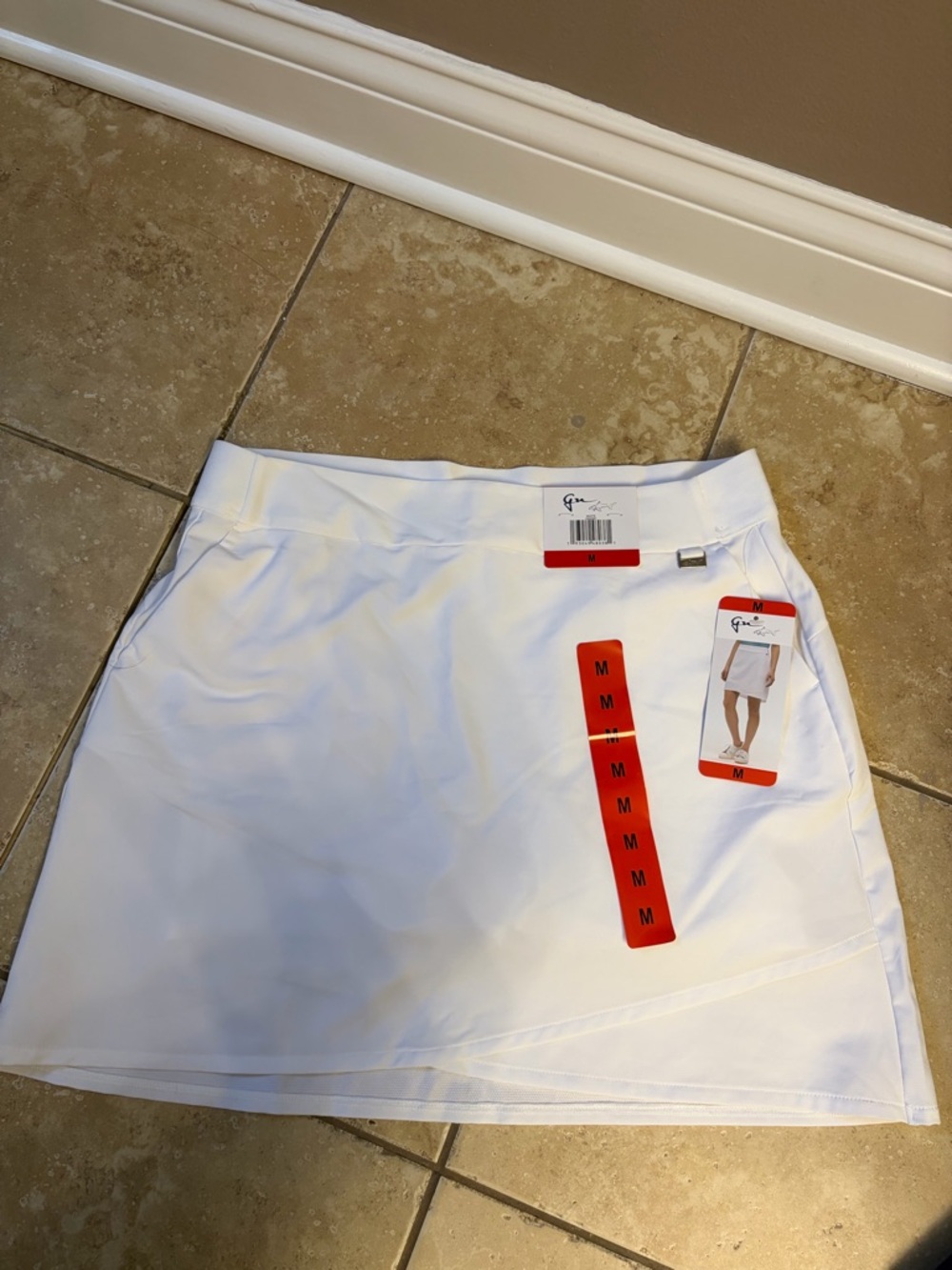 Greg Norman Collection Women’s Golf Skort — White, Size Medium | NWT